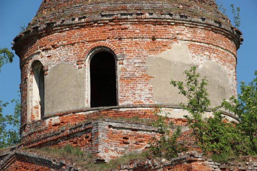 Церковь Троицы Живоначальной, Сысоево (Некоузский район, Ярославская область). архитектурные детали