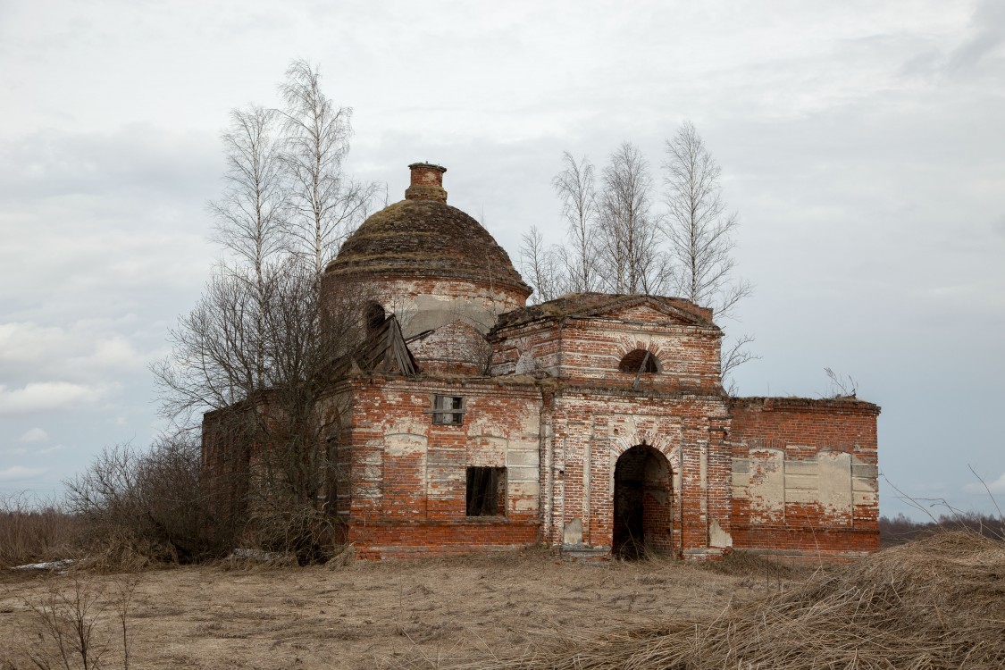 Церковь Троицы Живоначальной, Сысоево (Некоузский район, Ярославская область). фасады