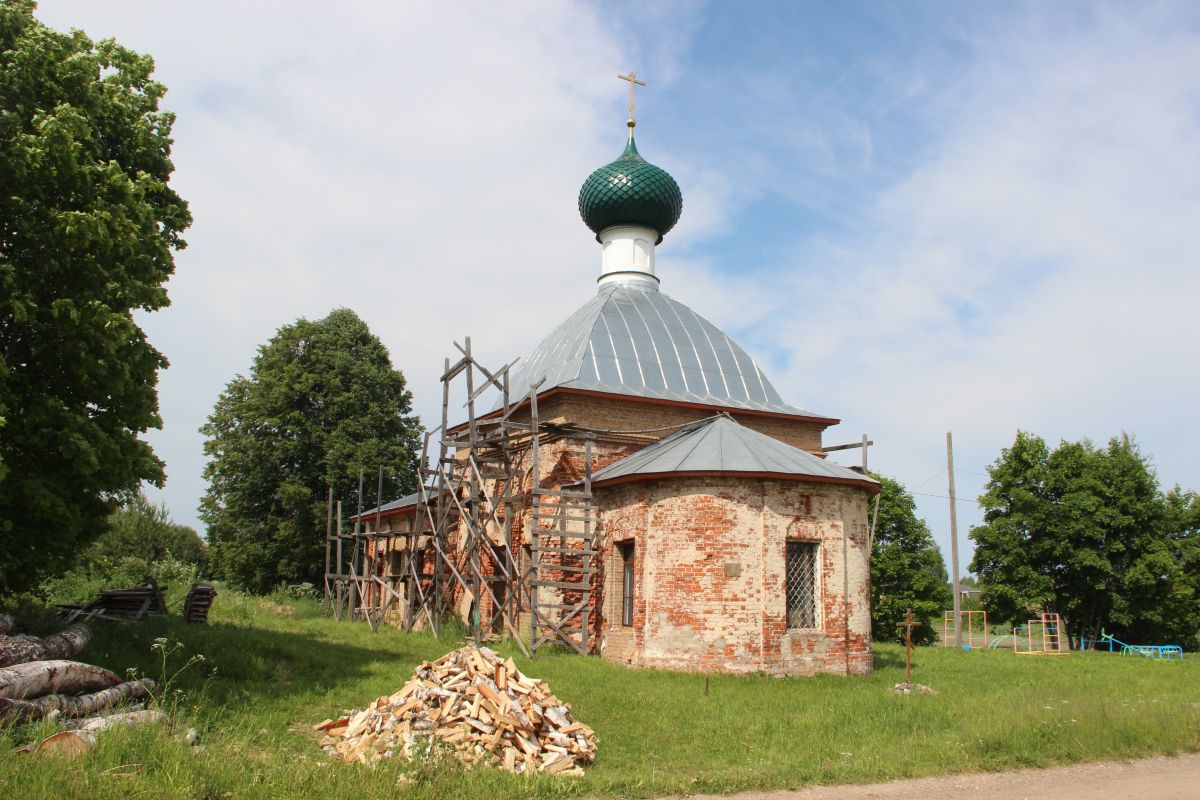 Церковь Троицы Живоначальной, Сущево (Борисоглебский район, Ярославская область). фасады