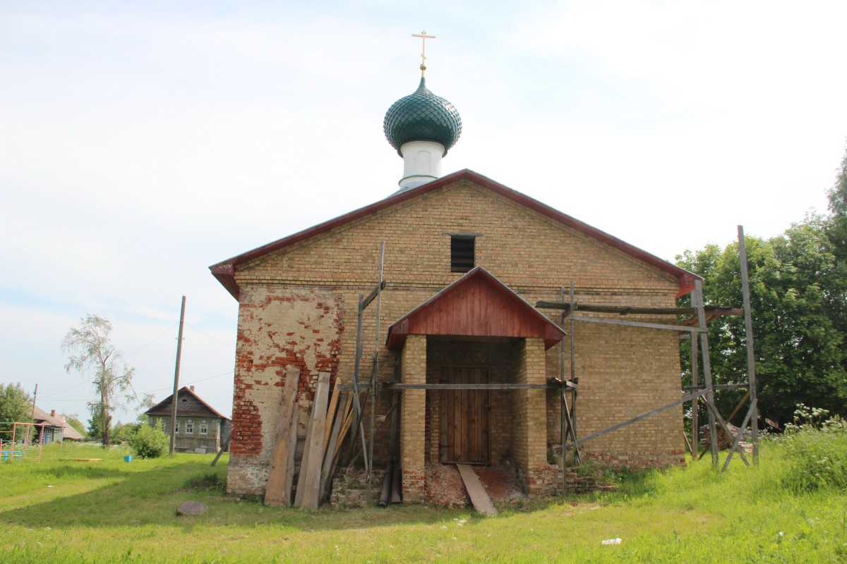 Церковь Троицы Живоначальной, Сущево (Борисоглебский район, Ярославская область). фасады