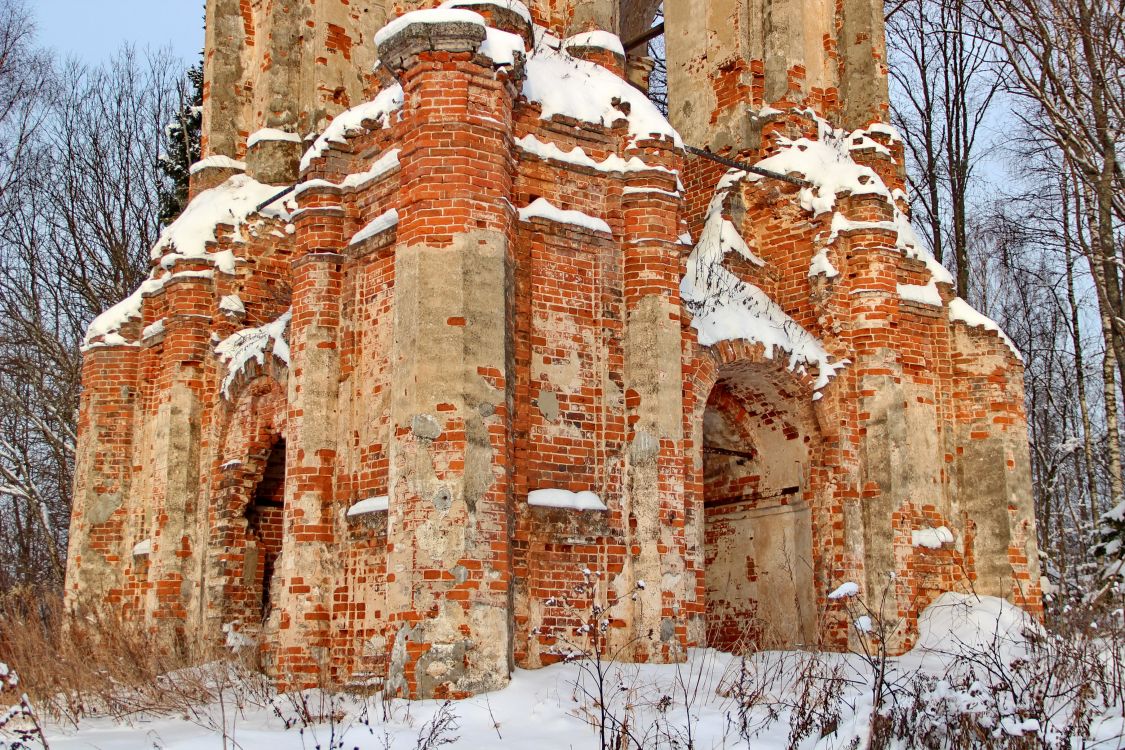 Церковь Михаила Архангела, Звенячево (Борисоглебский район, Ярославская область). архитектурные детали