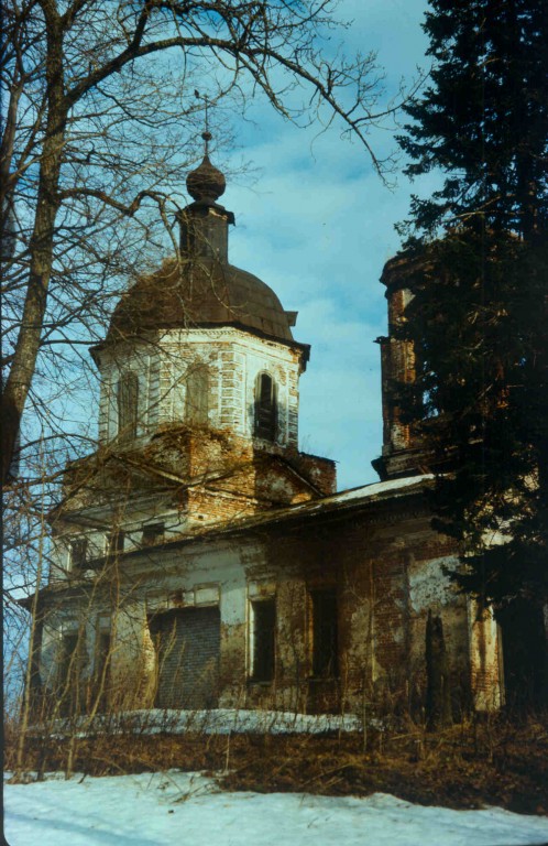 Церковь Симеона и Анны, Новосёлки (Борисоглебский район, Ярославская область). архитектурные детали, 1996