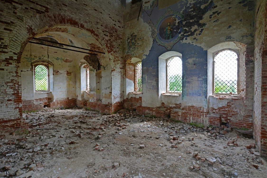 Церковь Воскресения Христова, Закедье (Борисоглебский район, Ярославская область). интерьер и убранство, Юго-восточная сторона основного объема