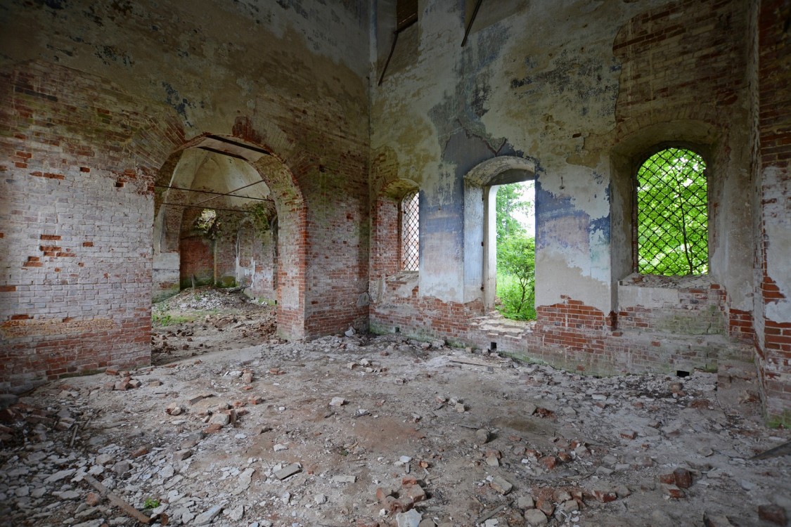 Церковь Воскресения Христова, Закедье (Борисоглебский район, Ярославская область). интерьер и убранство, Северо-западная сторона основного объема