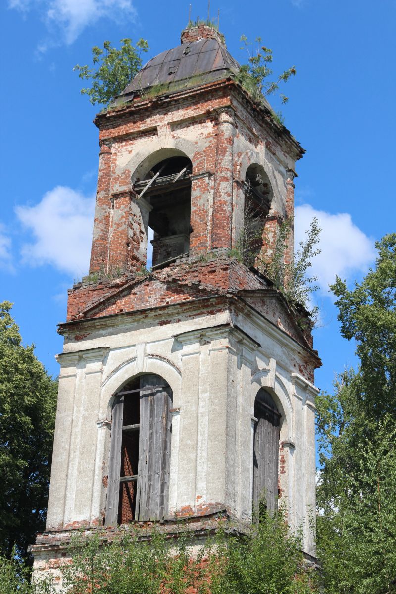Церковь Воскресения Христова, Закедье (Борисоглебский район, Ярославская область). архитектурные детали