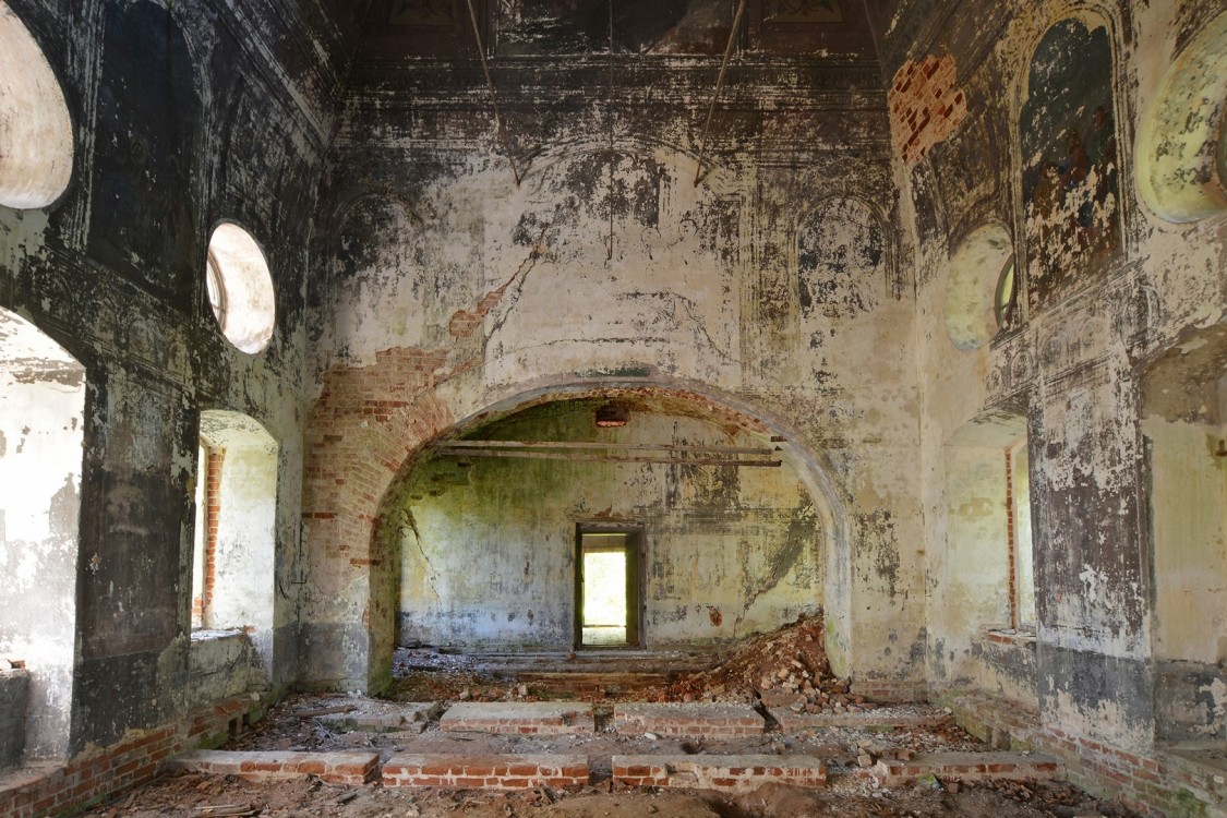 Церковь Николая Чудотворца (Бориса и Глеба), Деревеньки (Борисоглебский район, Ярославская область). интерьер и убранство, Западная сторона основного объема