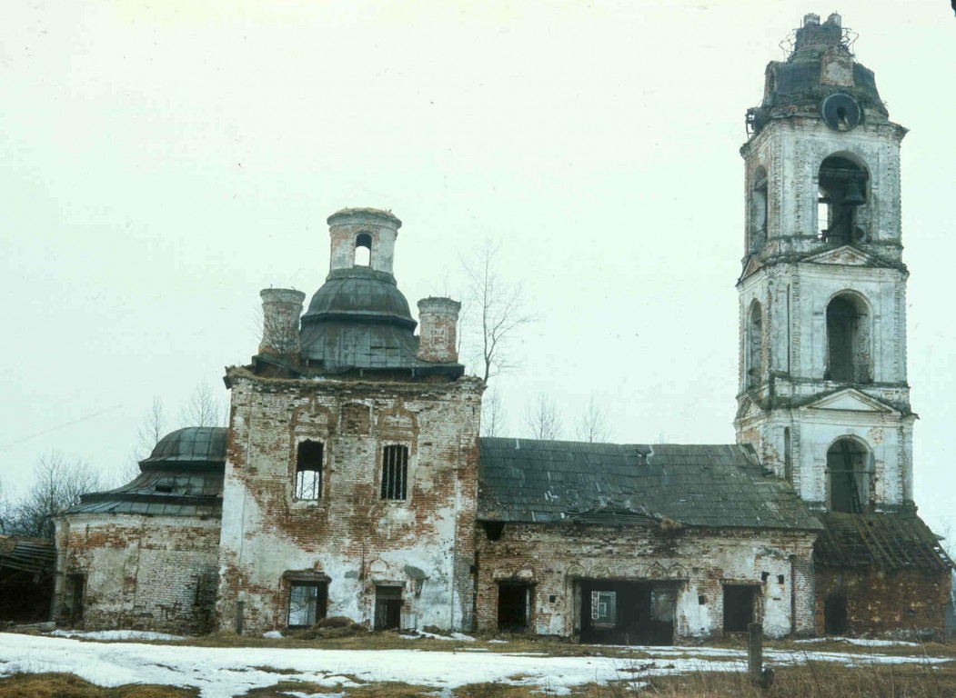Церковь Рождества Пресвятой Богородицы, Вощажниково (Борисоглебский район, Ярославская область). фасады, 1996