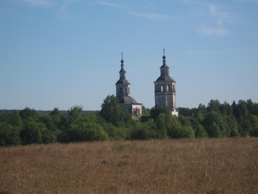 Церковь Преображения Господня, Слобода (Лузский район, Кировская область). дополнительная информация, вид с севера