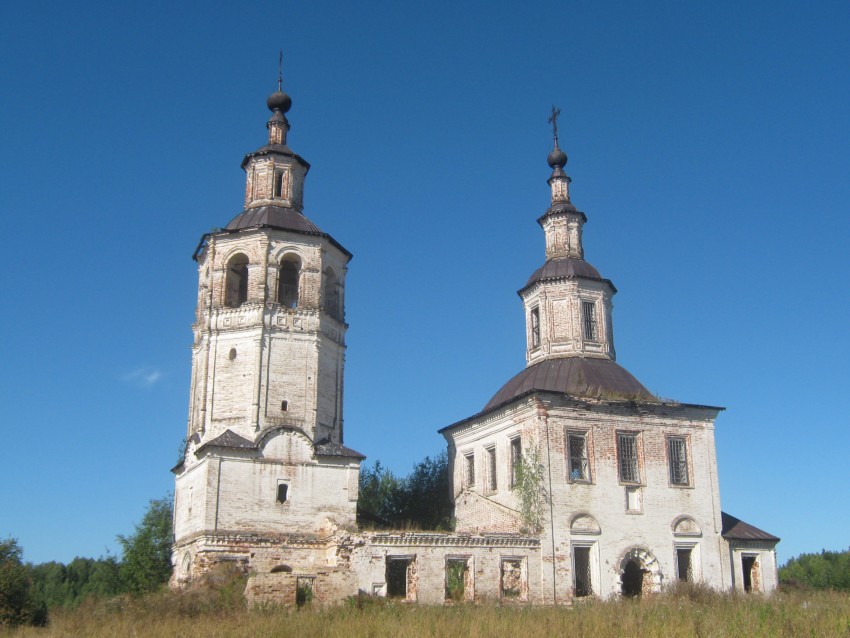 Церковь Преображения Господня, Слобода (Лузский район, Кировская область). фасады, вид с юга