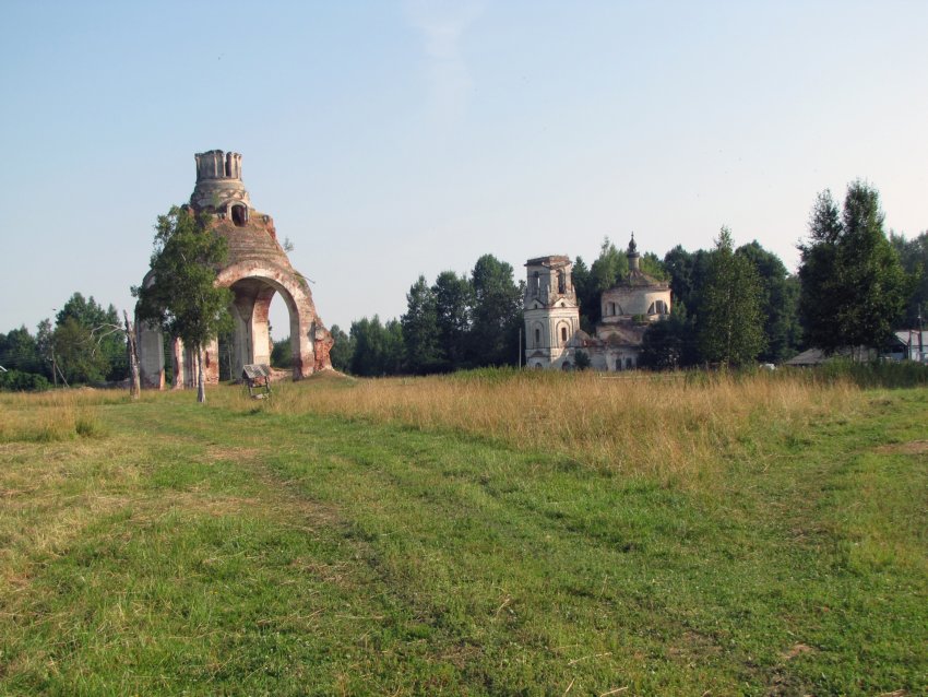 Шелтомежский Шестоковский Вознесенский монастырь, Шелдомеж (Некоузский район, Ярославская область). общий вид в ландшафте