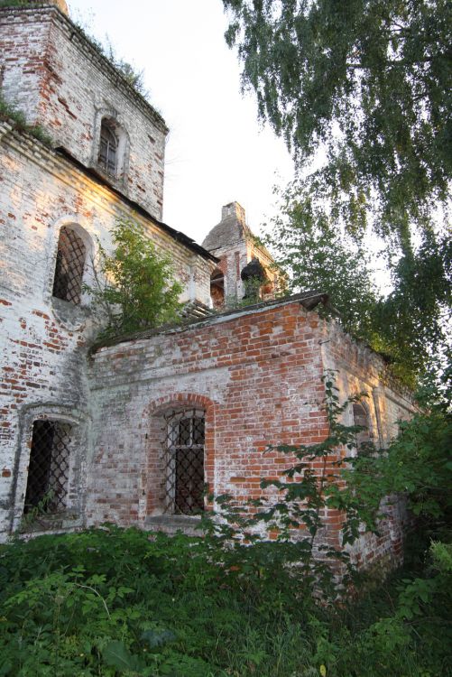 Церковь Покрова Пресвятой Богородицы, Внуково (Борисоглебский район, Ярославская область). архитектурные детали, Придел.