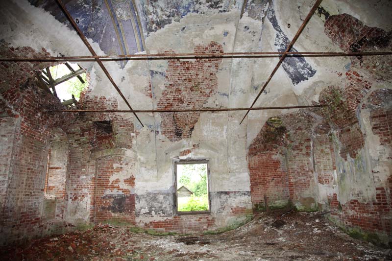 Церковь Воскресения Христова, Закедье (Борисоглебский район, Ярославская область). интерьер и убранство