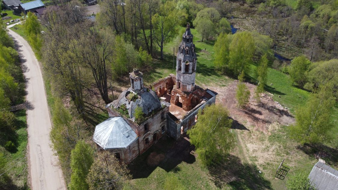 Церковь Преображения Господня, Першино (Тейковский район, Ивановская область). общий вид в ландшафте