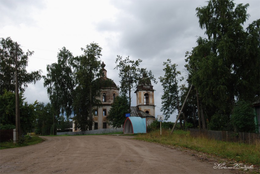 Вогнема. Церковь Рождества Пресвятой Богородицы. фасады