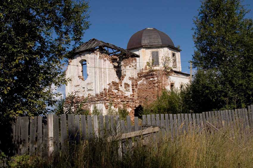 Белозерск. Церковь Параскевы Пятницы. фасады