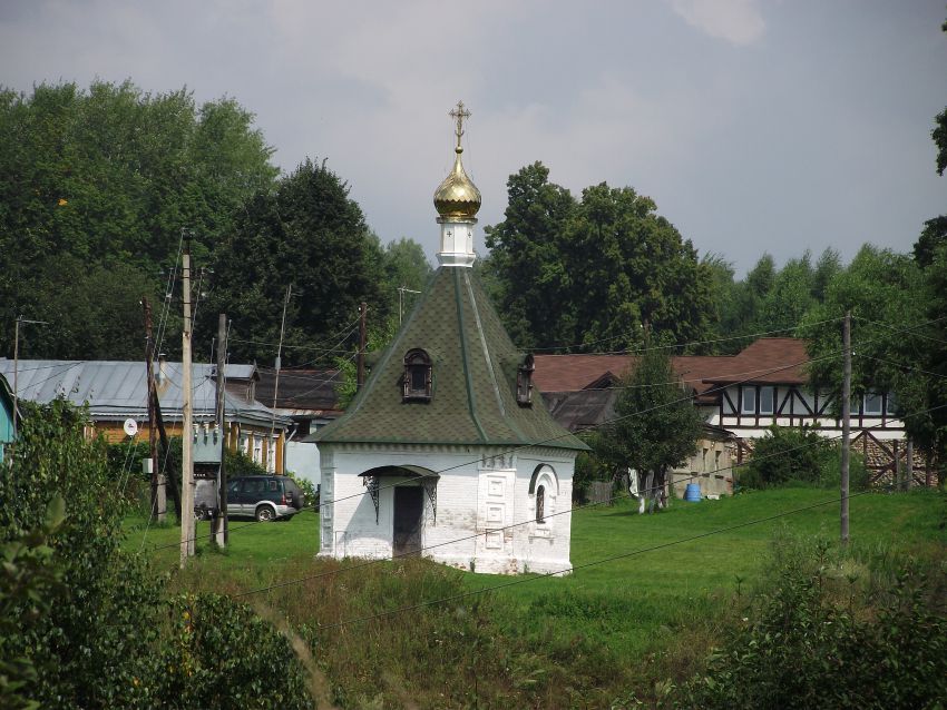 Часовня Рождества Пресвятой Богородицы, Коверлево (Собинский район, Владимирская область). общий вид в ландшафте