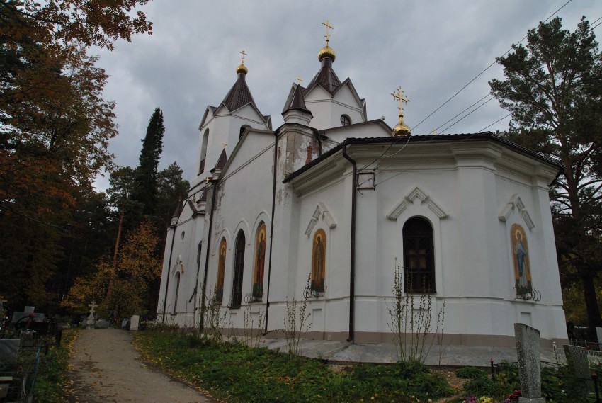 Церковь Петра и Павла, Сысерть (Сысертский район (Сысертский ГО и Арамильский ГО), Свердловская область). фасады