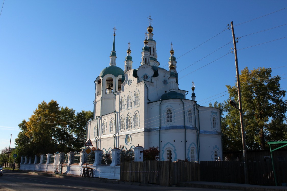 Енисейск. Кафедральный собор Успения Пресвятой Богородицы. общий вид в ландшафте