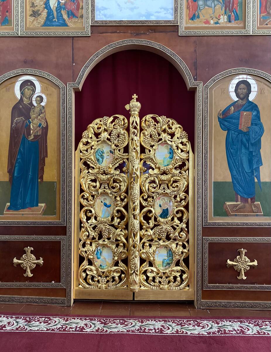 Кафедральный собор Успения Пресвятой Богородицы, Енисейск (Енисейск, город, Красноярский край). интерьер и убранство, Второй этаж, Царские врата главного иконостаса