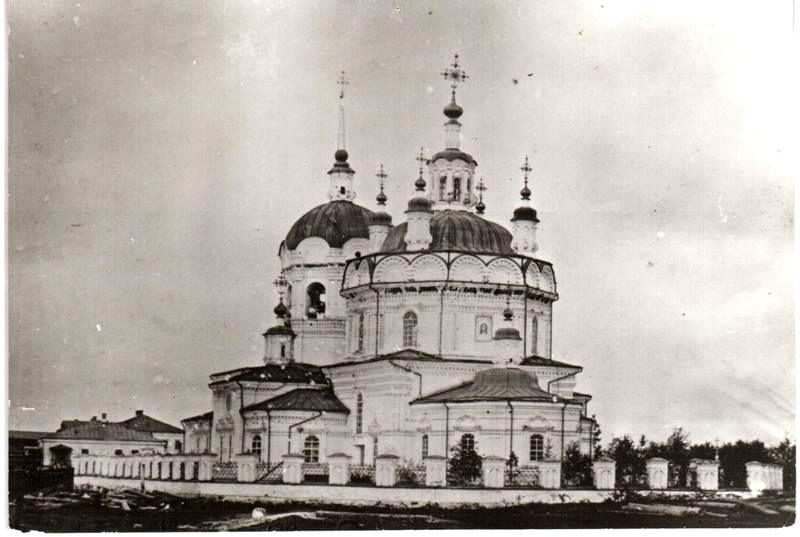 Собор Богоявления Господня, Енисейск (Енисейск, город, Красноярский край). архивная фотография, Фото с сайта http://www.tourprom.ru/country/russia/eniseysk/attraction/bogoyavlenskii-sobor-v-eniseiske/photos-bogoyavlenskii-sobor-v-eniseiske/photo-p24691/