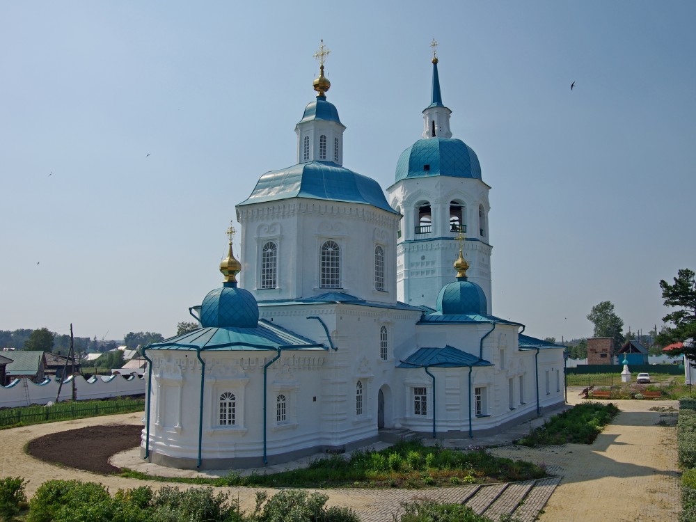 Енисейск. Спасо-Преображенский монастырь. Собор Спаса Преображения. общий вид в ландшафте