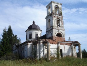 Шедомицы. Церковь Иоанна Предтечи