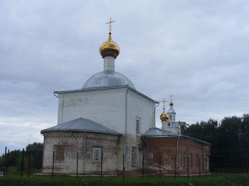Церковь Рождества Христова, Три Озера (Спасский район, Республика Татарстан). фасады
