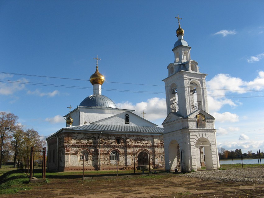 Церковь Рождества Христова, Три Озера (Спасский район, Республика Татарстан). фасады