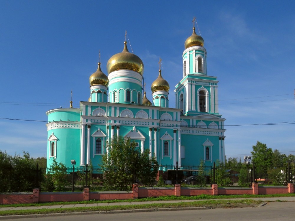 Собор Максима Исповедника, Краснотурьинск (Краснотурьинск (ГО Краснотурьинск), Свердловская область). фасады