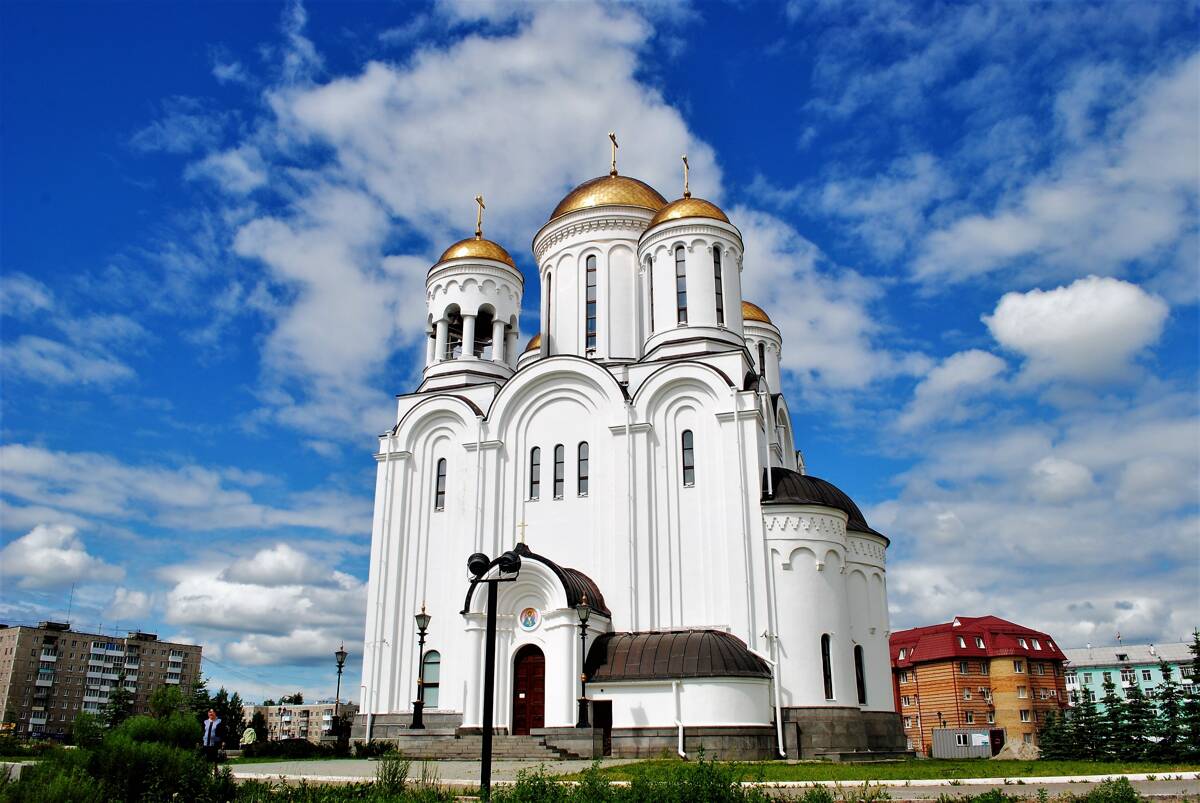 Церковь Преображения Господня, Серов (Серов (Серовский ГО), Свердловская область). общий вид в ландшафте