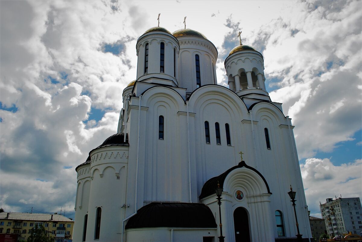 Церковь Преображения Господня, Серов (Серов (Серовский ГО), Свердловская область). общий вид в ландшафте