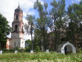 Новгородка. Церковь Георгия Победоносца