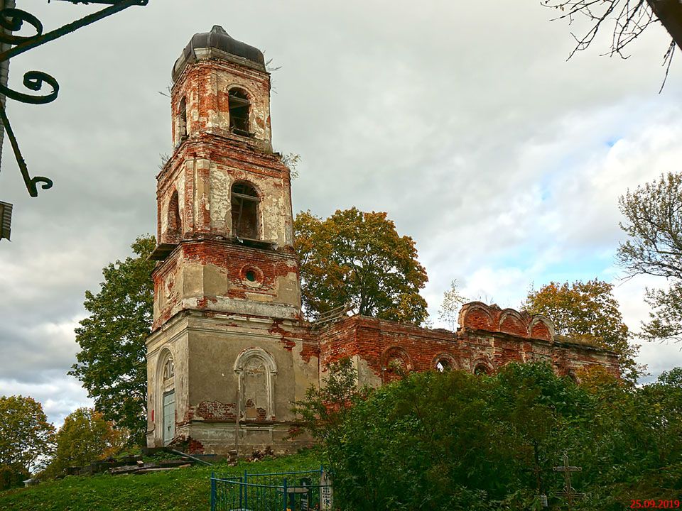 Церковь Илии Пророка, Новгородка (Спировский район, Тверская область). фасады