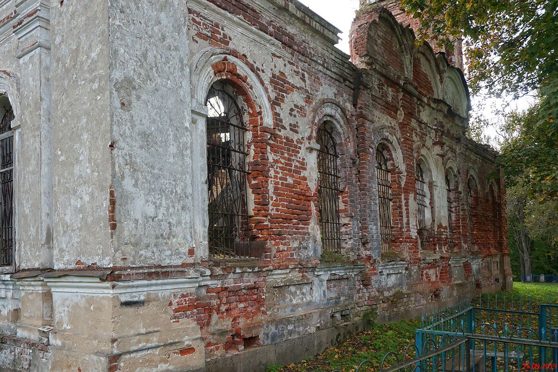 Церковь Илии Пророка, Новгородка (Спировский район, Тверская область). фасады