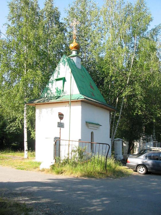 Часовня Пантелеимона Целителя, Качканар (Качканар (Качканарский ГО), Свердловская область). общий вид в ландшафте