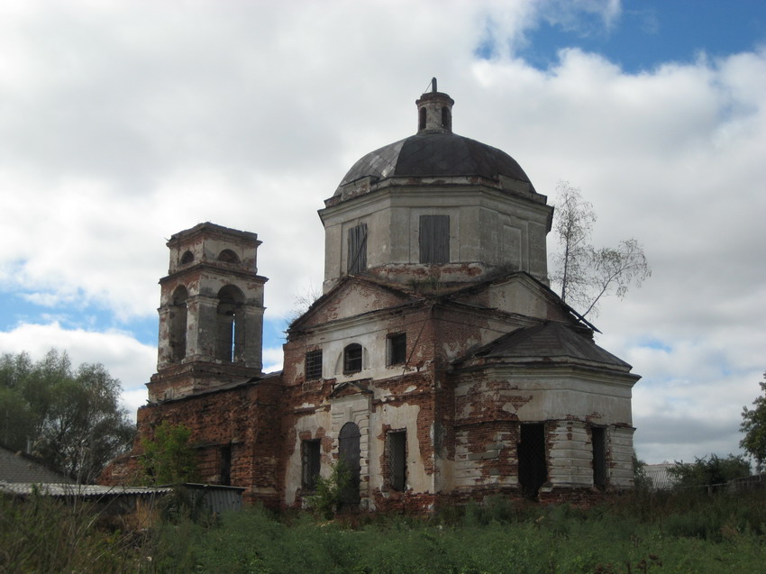Церковь Николая Чудотворца, Яковлево (Бутурлинский район, Нижегородская область). общий вид в ландшафте, Вид с юго-востока