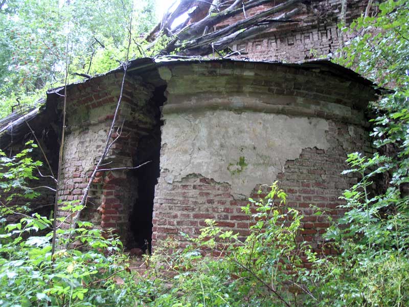 Церковь Николая Чудотворца, Ручьи (Псковский район, Псковская область). архитектурные детали