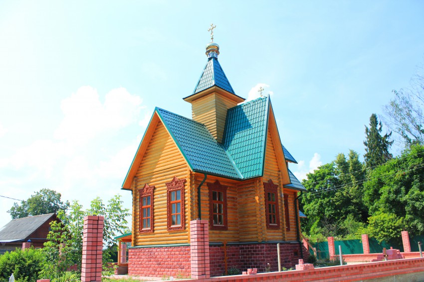 Крутец. Церковь Успения Пресвятой Богородицы. фасады, Вид с северо-востока
