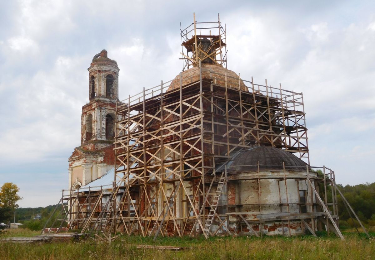 Церковь Покрова Пресвятой Богородицы, Дубовка (Ардатовский район, Нижегородская область). документальные фотографии