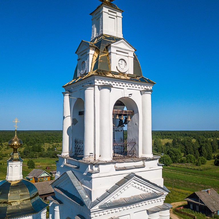 Церковь Михаила Архангела, Прозорово (Брейтовский район, Ярославская область). архитектурные детали