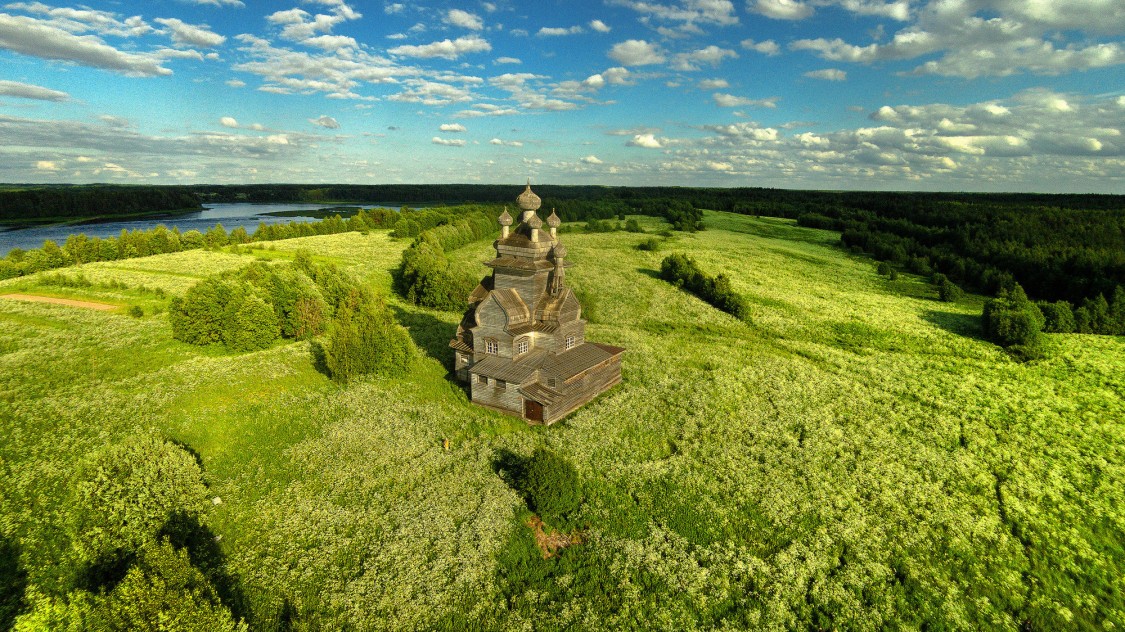 Медведевская (Жеребцова Гора, Подпорожье). Церковь Владимирской иконы Божией Матери. общий вид в ландшафте