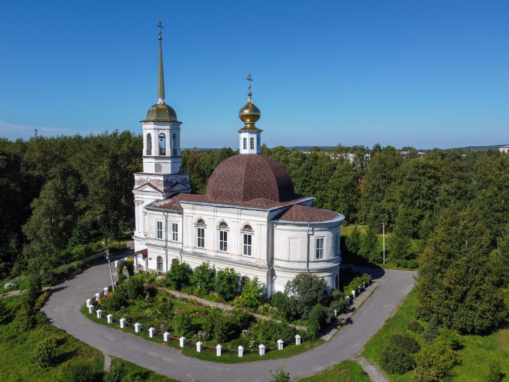 Собор Троицы Живоначальной, Онега (Онежский район, Архангельская область). фасады