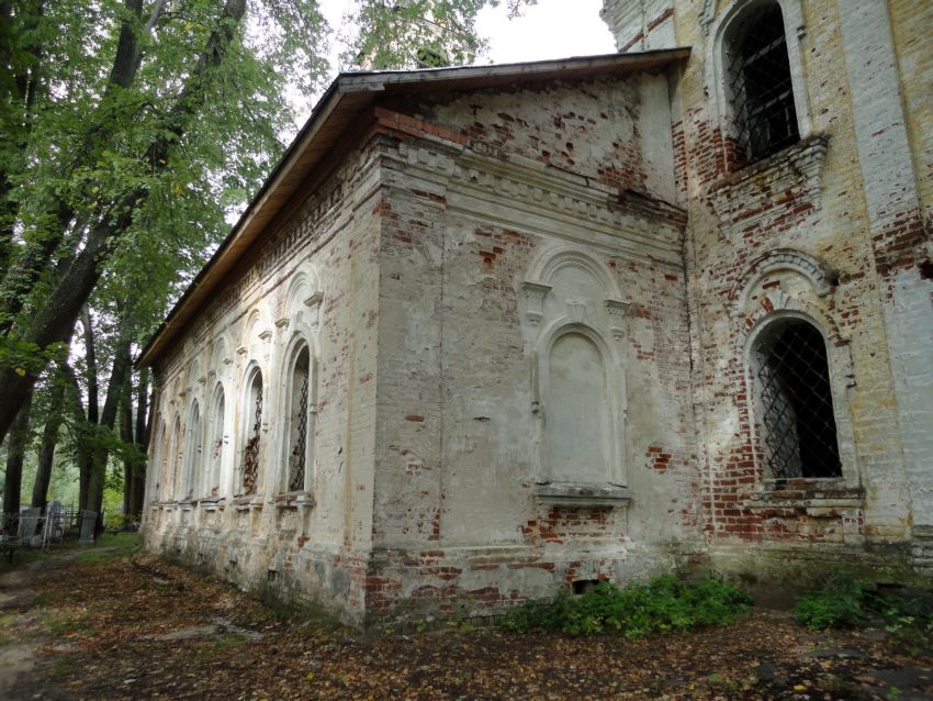 Церковь Тихвинской иконы Божией Матери, Рудина Слободка, урочище (Мышкинский район, Ярославская область). архитектурные детали