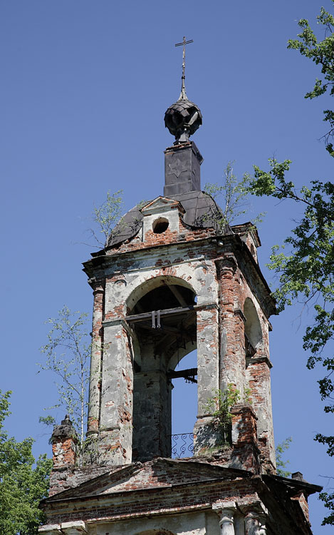 Церковь Тихвинской иконы Божией Матери, Рудина Слободка, урочище (Мышкинский район, Ярославская область). архитектурные детали