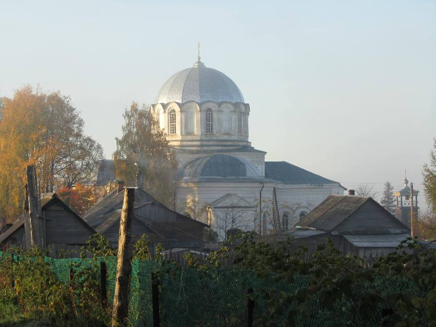 Никольск. Церковь Казанской иконы Божией Матери. общий вид в ландшафте, вид с северо-востока