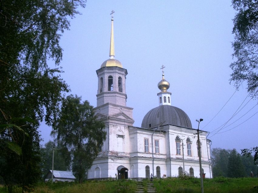 Собор Троицы Живоначальной, Онега (Онежский район, Архангельская область). фасады, вид с юго-запада