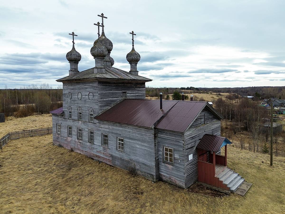 фасады. Церковь Сретения Господня, Абрамовская (Малошуйка) (Онежский район, Архангельская область)