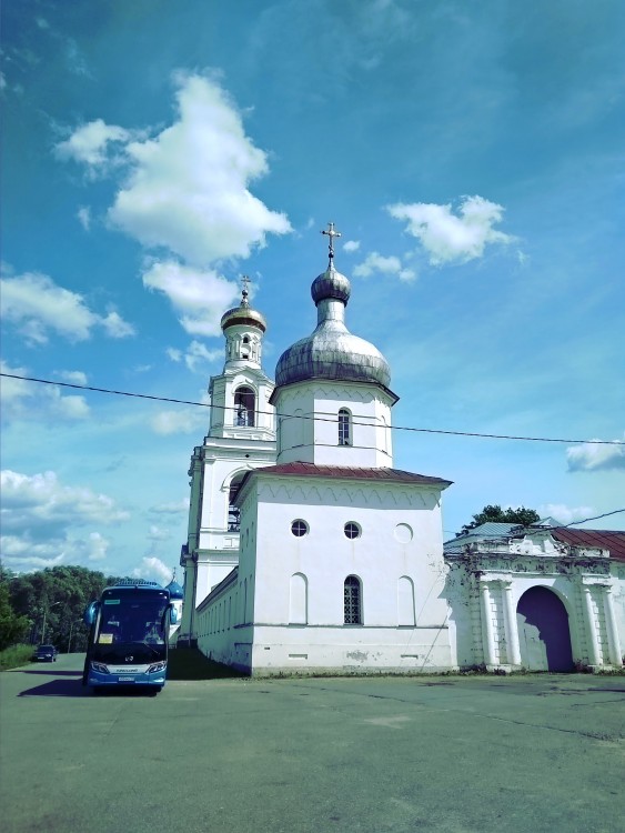 Юрьево. Юрьев мужской монастырь. Церковь Алексия, митрополита Московского. фасады