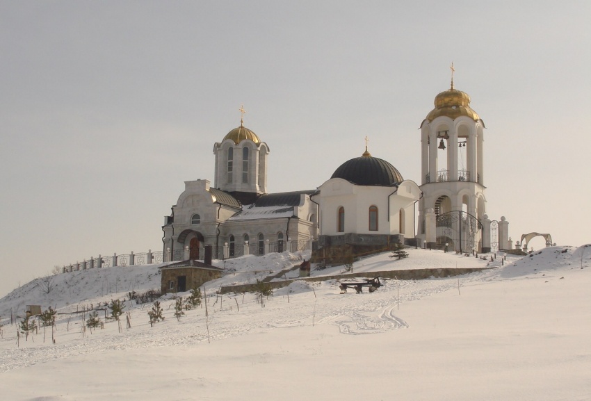 Ессентуки. Георгиевский женский монастырь. общий вид в ландшафте