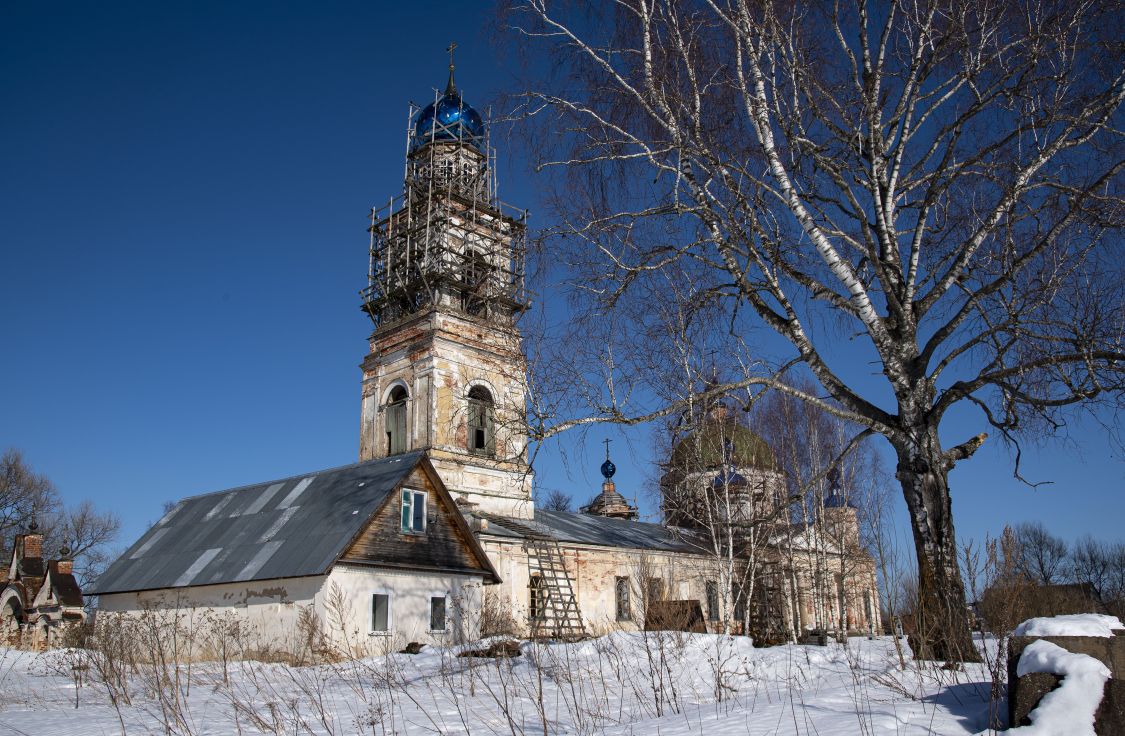 Церковь Владимирской иконы Божией Матери, Харинское (Мышкинский район, Ярославская область). фасады, Вид с юго-запада